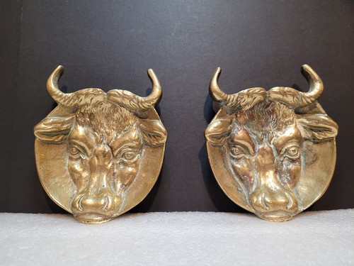 Vintage brass bull pair heavy - brass,