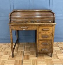 c1910 Antique Oak Tambour Roll Topped Pedestal Desk With Drawers & Pigeon Holes