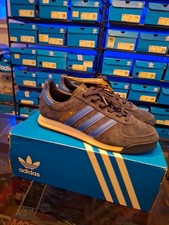Adidas AS 520 trainers , uk