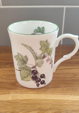 Vintage Kingsbury Blackcurrant Mug fruit, leaves & blossom. Fine Bone China.