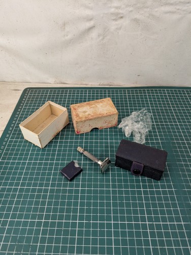 Vintage safety razor with - vintage,