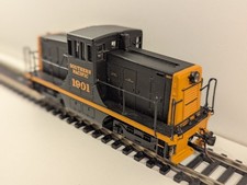 Bachmann Spectrum HO Scale GE 44-Ton Diesel Switcher – Southern Pacific 1902