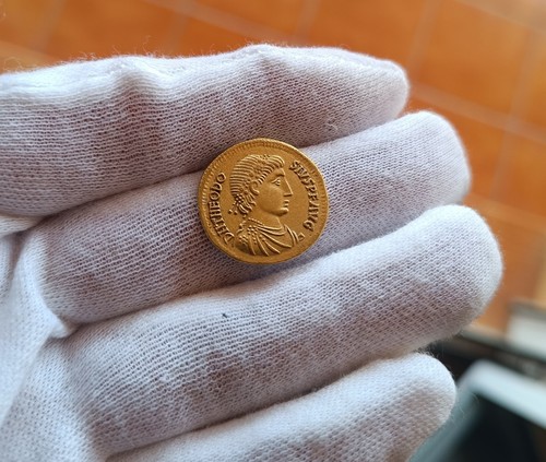 Ancient gold solidus - ancient,