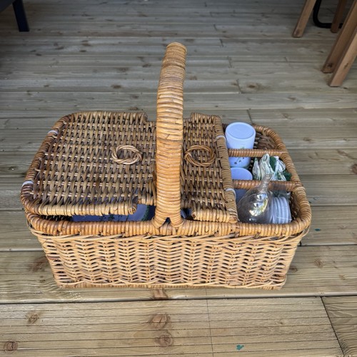 Complete picnic set - complete, with