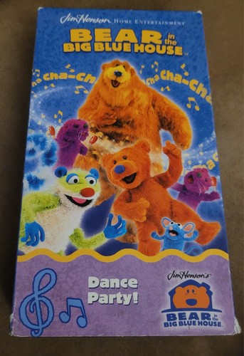 Bear the big blue house - in,