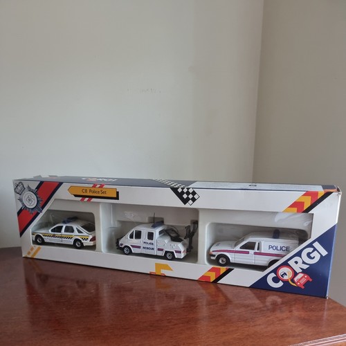 Corgi toys ford escort - toys,