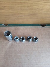 HYUNDAI I30 MK1  LOCKING WHEEL NUT SET + KEY
