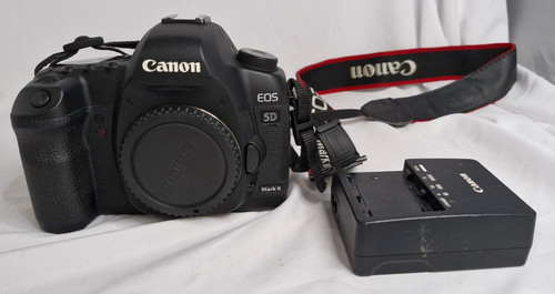 Canon eos mark digital - 5d,