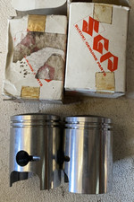 Suzuki GT125 1.0 Pistons x 2 -