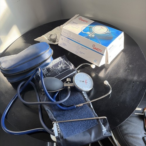 Aneroid sphygmomanometer adult - aneroid,