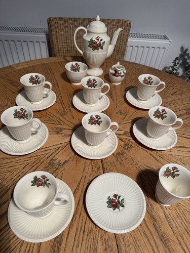 Wedgwood moss rose complete - wedgwood,