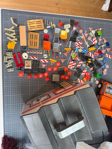 Playmobil construction sets - construction,