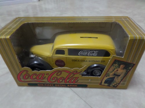 Coca cola die cast - metal, bank