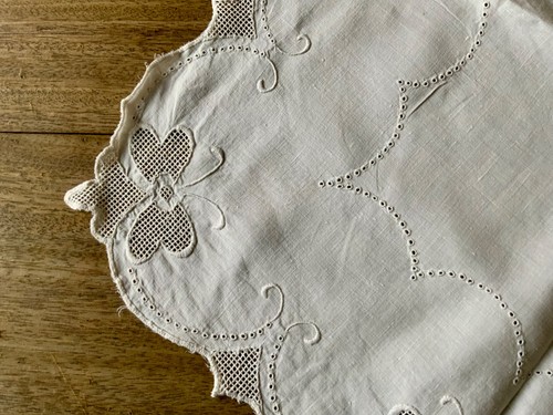 Vintage off white - vintage, table