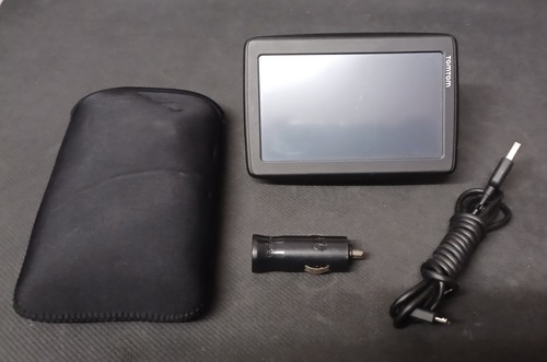 Tomtom satnav and case - tomtom,