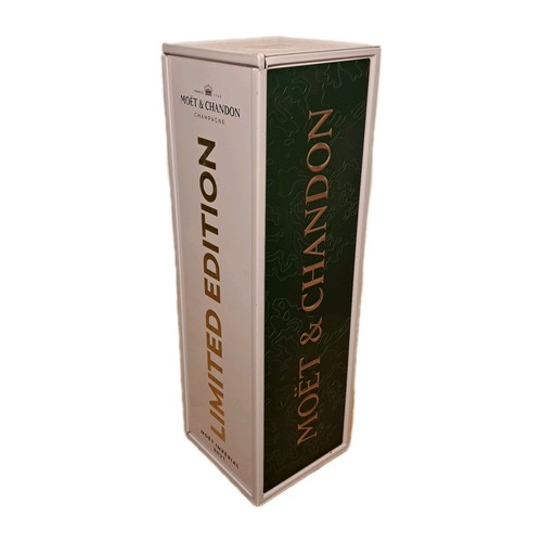 Moët chandon champagne - chandon,