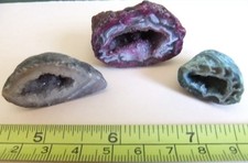 SMALL JOBLOT OF MINIATURE GEODES, UNKNOWN STONES - GOOD