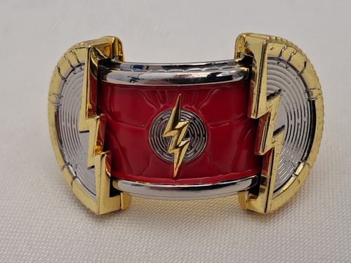 Comics scale the flash - dc,