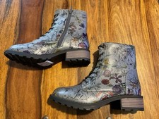 BRAND NEW COTTON TRADERS