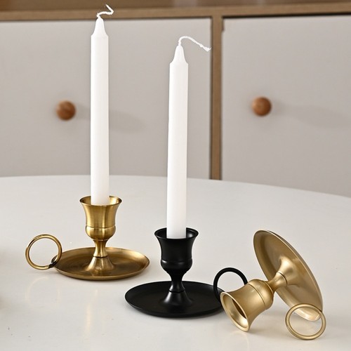 Handheld candle holder with - candle,