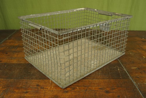 Wire basket magazine - basket, rack