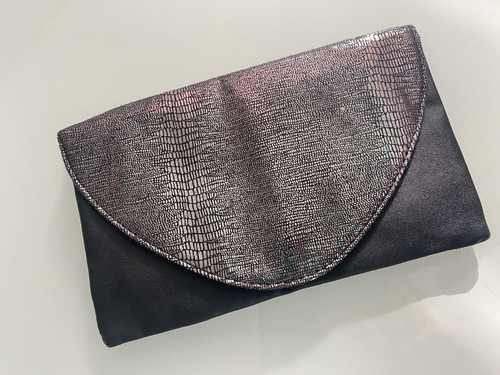 Avon black clutch silver - black,
