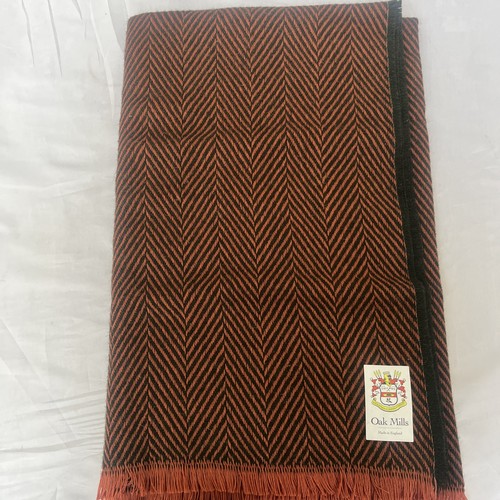 Woollen blanket throw - /,