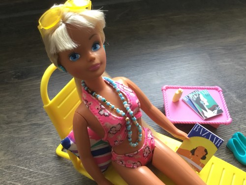 1980 vintage sindy doll - vintage,