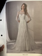 Pronovias Ivory Lace Wedding