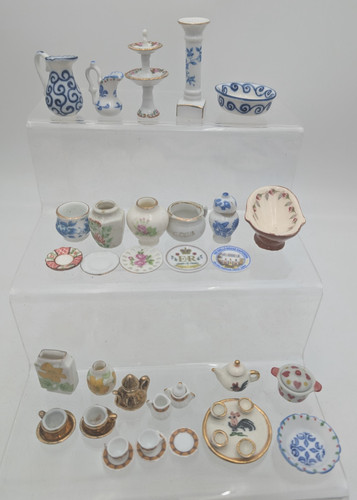 Vintage modern dolls - &,
