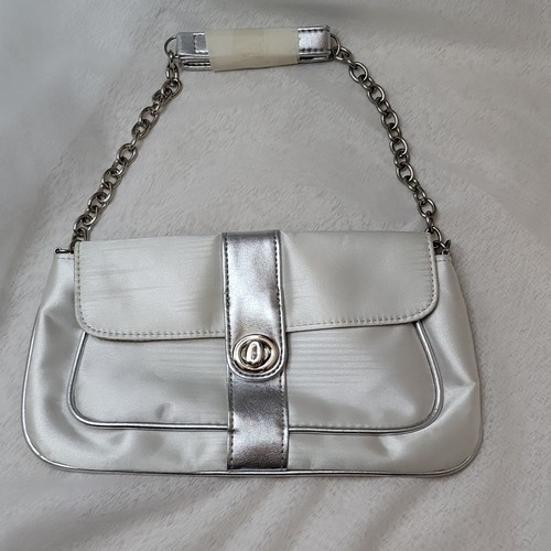 Avon chic silver clutch - ,