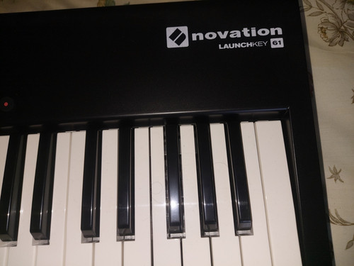 Novation launchkey key midi - novation,