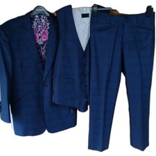 William Hunt 3 Piece Suit Mens