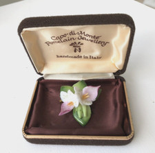 VINTAGE Capo-di-Monte Porcelain  Flower Brooch, Handmade Italy Retro Boxed Pin