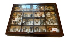 Jog Lot Vintage Brooches With