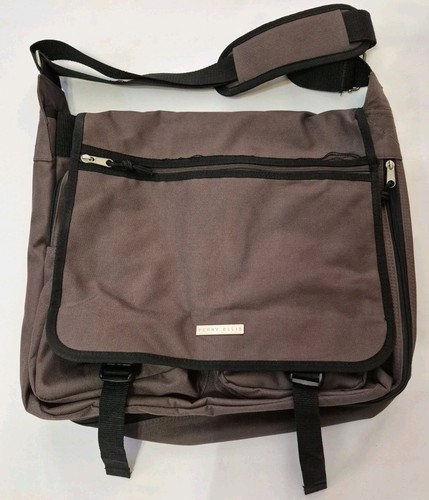 Perry ellis messenger travel - perry,