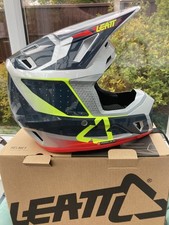 Leatt 7.5 Moto Helmet Size L