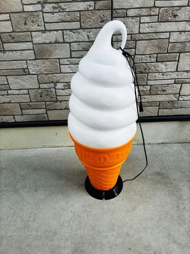 Nissei ice cream - cream, lamp