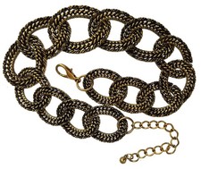 Oval EMBOSSED Pendant STATEMENT NECKLACE 34cm Short Chunky GOLD Tone Chain