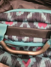 IT LUGGAGE SMALL HOLDALL USED FAIR WEAR AND TEAR