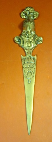 Vintage heavy brass - 13.5",