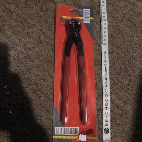 Carpenter pincers tower - pincers,