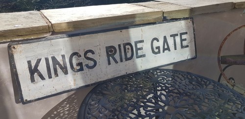 Genuine metal kings ride gate - metal,