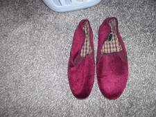 Lotus Vintage Slippers  UK 7 velour Burgundy