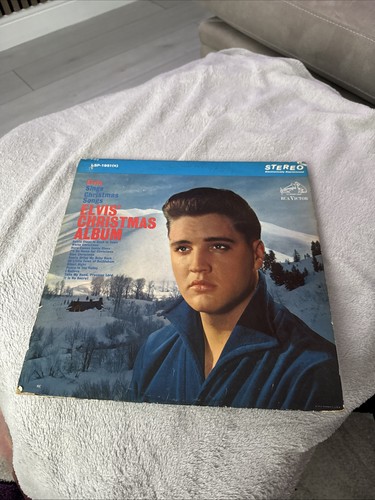 Elvis presley christmas album - elvis,