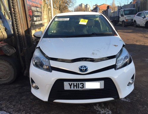Toyota yaris petrol hybrid - toyota, 1.5