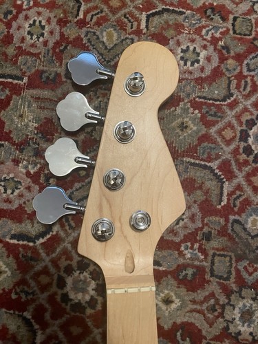 Bass neck maple fender style - bass, maple,