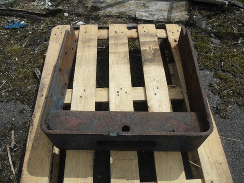 Front weight box tray - front,
