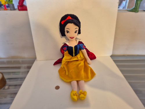 Disney store princess snow - princess,
