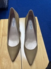 LK Bennett Nude Pumps / Court